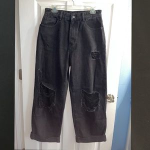 PRETTYLITTLETHING Washed Black Open Knee Distressed Jeans